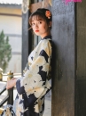 Yukata Đen Hoa Trắng