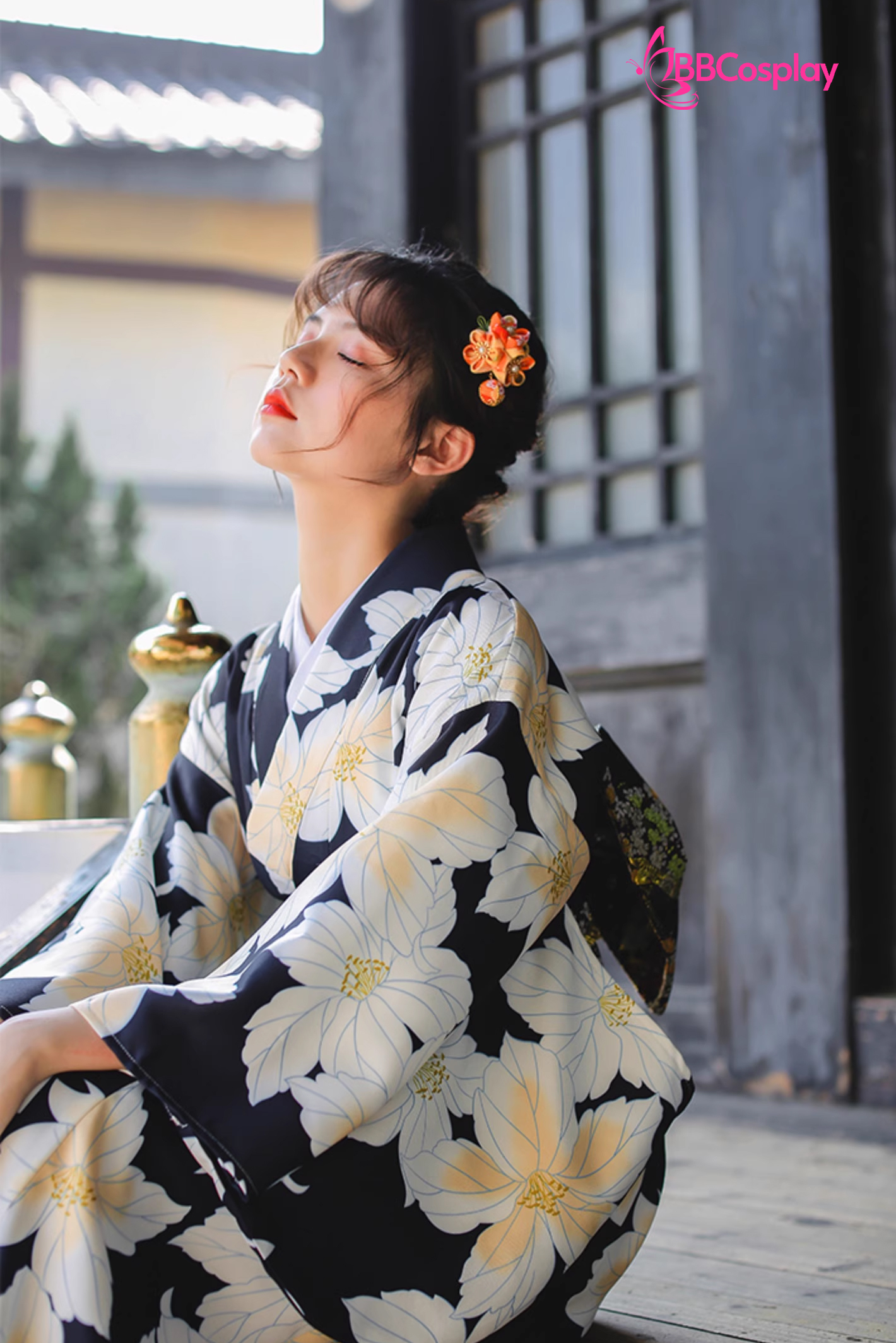 Yukata Đen Hoa Trắng