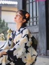 Yukata Đen Hoa Trắng