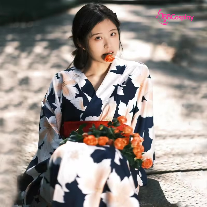 Yukata Đen Hoa Trắng