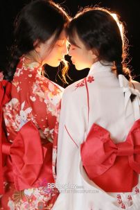 Áo Yukata Shiro Aka Nền Trắng Phối Đỏ Tặng Kèm Thắt Lưng