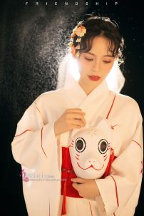 Áo Yukata Shiro Aka Nền Trắng Phối Đỏ Tặng Kèm Thắt Lưng