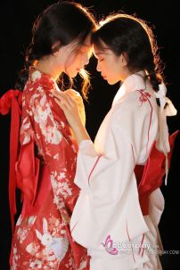 Áo Yukata Shiro Aka Nền Trắng Phối Đỏ Tặng Kèm Thắt Lưng