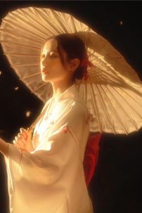 Áo Yukata Shiro Aka Nền Trắng Phối Đỏ Tặng Kèm Thắt Lưng