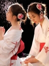 Áo Yukata Shiro Aka Nền Trắng Phối Đỏ Tặng Kèm Thắt Lưng