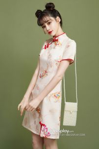 Sườn Xám Linh Lộc Thuần Dương Viền Đỏ Nền Trắng