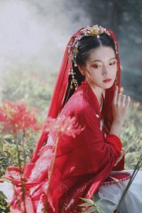 Áo Khoác Ngoài Hán Phục Thêu Hoa Bỉ Ngạn