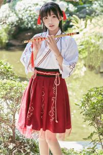 Hán Phục Cách Tân Vân Lưu