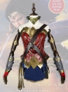 Trang Phục Wonder Woman Bằng Da