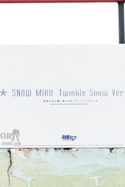 Mô Hình Nendoroid 701 Snow Miku - Character Vocal Series 01: Hatsune Miku (Twinkle Snow Ver.)