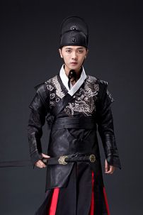 Trang Phục Cẩm Y Vệ Minh Triều Cẩm Bào Nguyên Soái Thêu Rồng Vải Da Cao Cấp