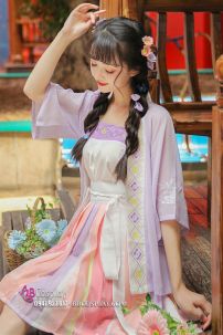 Cổ Trang Hán Phục Cách Tân Bạch Hồng Quán Nhật