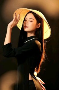 Áo Dài Truyền Thống Đen Chất Lụa Mỹ Mềm Mịn 4 Tà