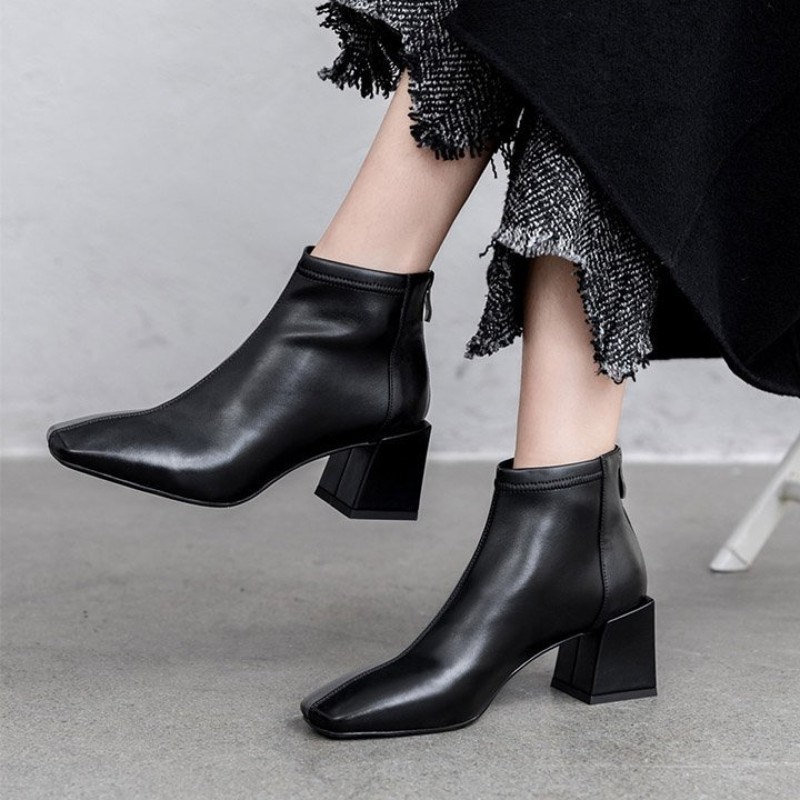 Cách phối đồ với boot cổ cao đen
