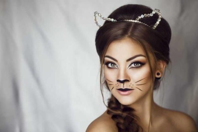 Kiểu trang điểm Halloween đơn giản