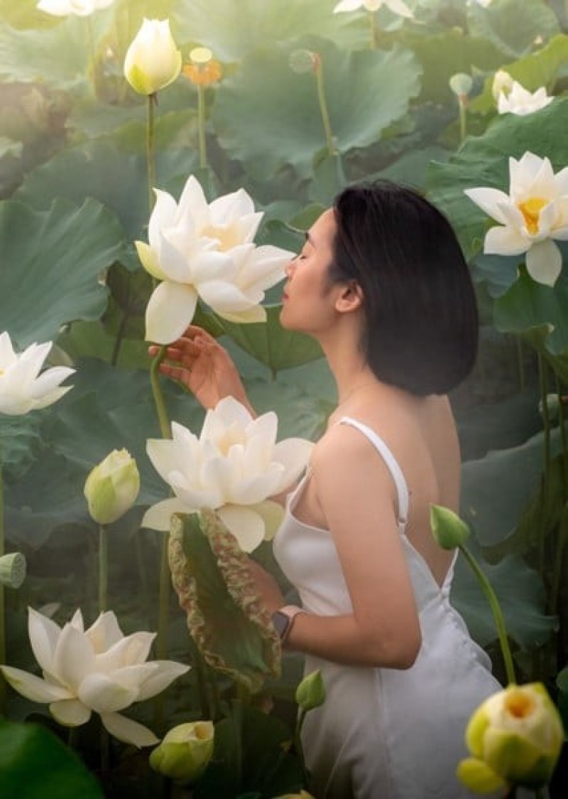 Nên đi ngày cuối tuần sẽ thư thái, chụp được nhiều kiểu. Nhưng nếu bạn rảnh thì đi lúc nào cũng được.