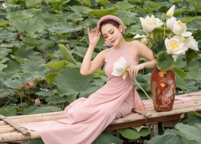 Khoe trọn đường cong cơ thể