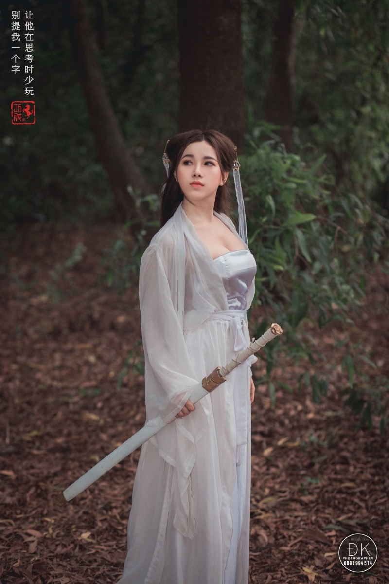 ảnh cổ trang tiểu long nữ