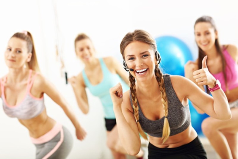 Bài tập Aerobic phối hợp ngực và bụng