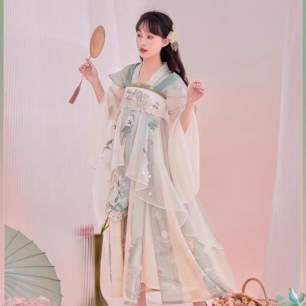 Làm Thế Nào Để Giữ Cho Hanfu Cao Ngang Ngực Không Bị Rơi