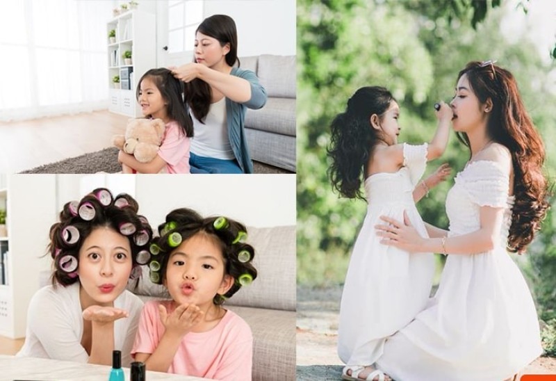 Cách tạo dáng chụp ảnh 2 mẹ con làm đẹp cho nhau