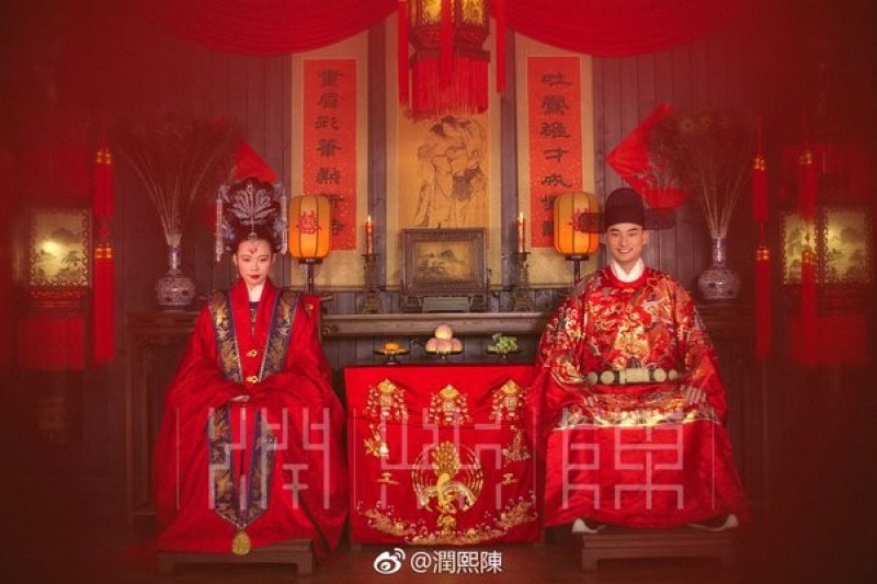 Phong cách váy cưới Hanfu này thực sự phổ biến.