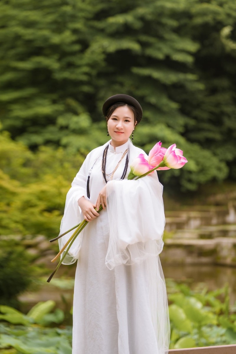 quang ba viet co phuc ra nuoc ngoai anh 13