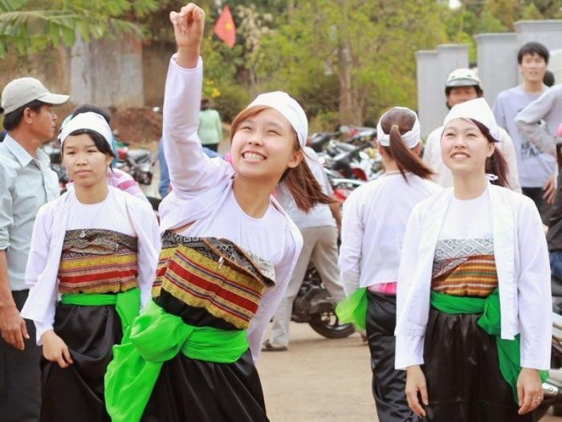 https://i.bbcosplay.com/news/2023/01/03/net-dac-trung-trong-trang-phuc-cua-tung-dan-toc-o-viet-nam1.jpg
