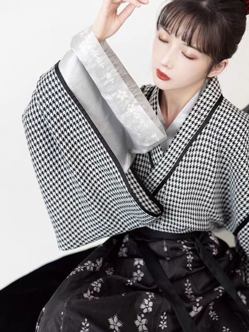 Hanfu trong Hợp phần I: Giới thiệu