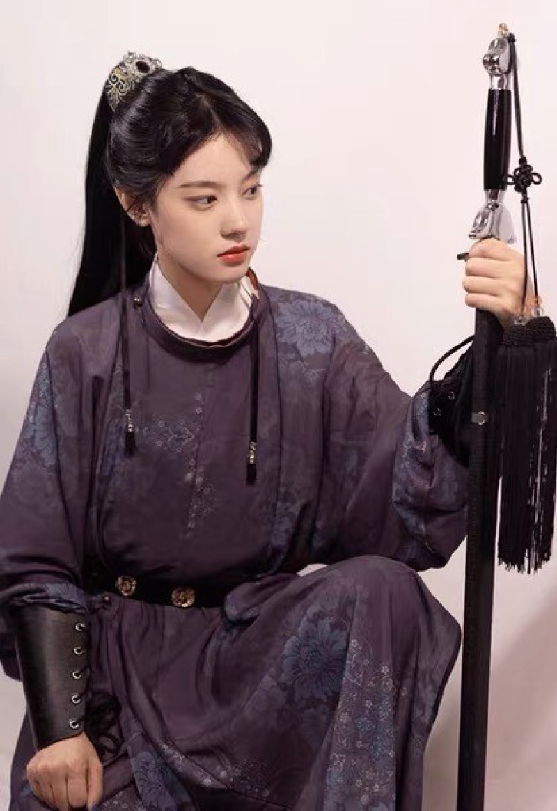 Hanfu trong Hợp phần II: Xây dựng Hanfu