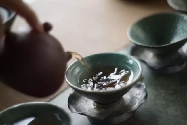 Làm Thế Nào Người Cổ Đại Sống Sót Qua Mùa Đông Lạnh Giá?