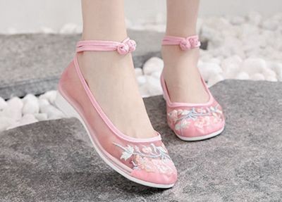 Người Trung Quốc Cổ Đại Đã Đi Loại Giày Nào?