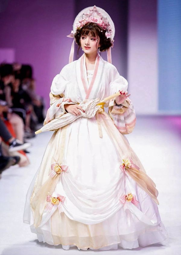 Sự Kết Hợp Hoàn Hảo Giữa Phong Cách Hanfu Và Lolita