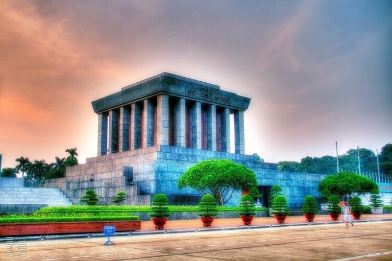 Lăng Chủ tịch Hồ Chí Minh