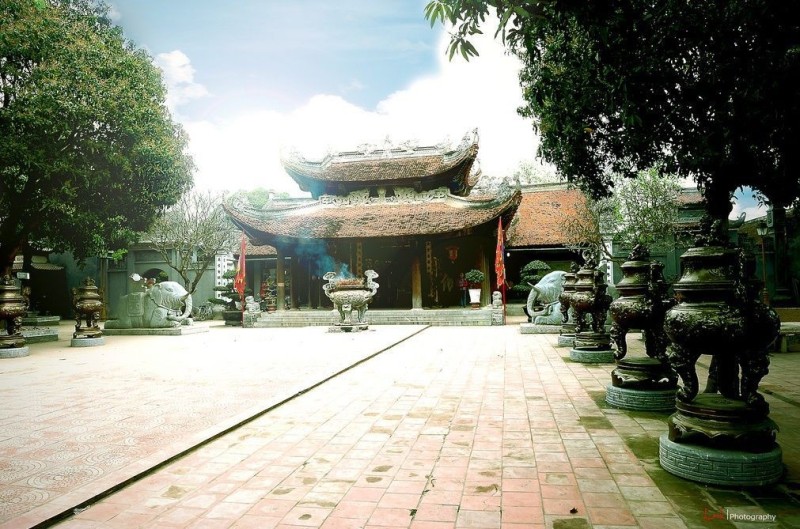 Den do de vuong nha Ly