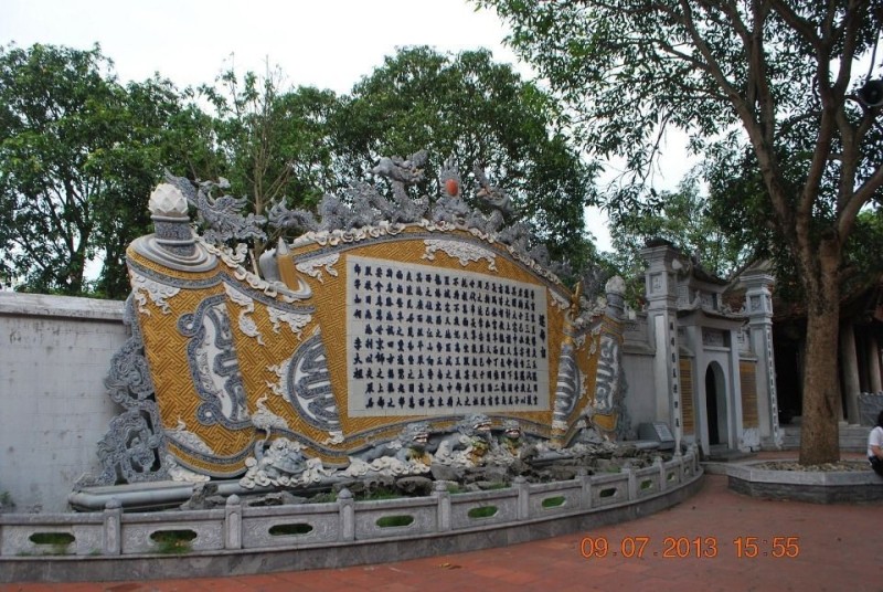 Den do de vuong nha Ly