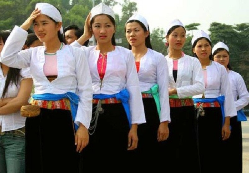 Áo cưới cô dâu Mường