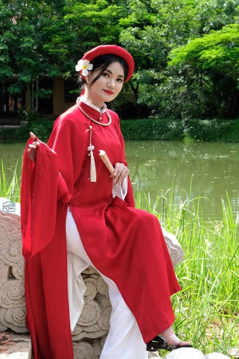 Áo dài giao lĩnh