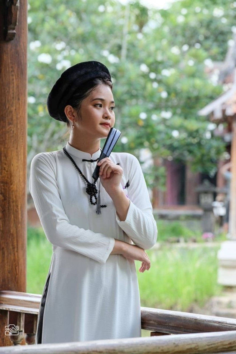 Áo dài giao lĩnh