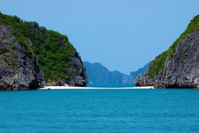 Khung cảnh đảo Cát Bà như một tuyệt tác của tạo hóa -