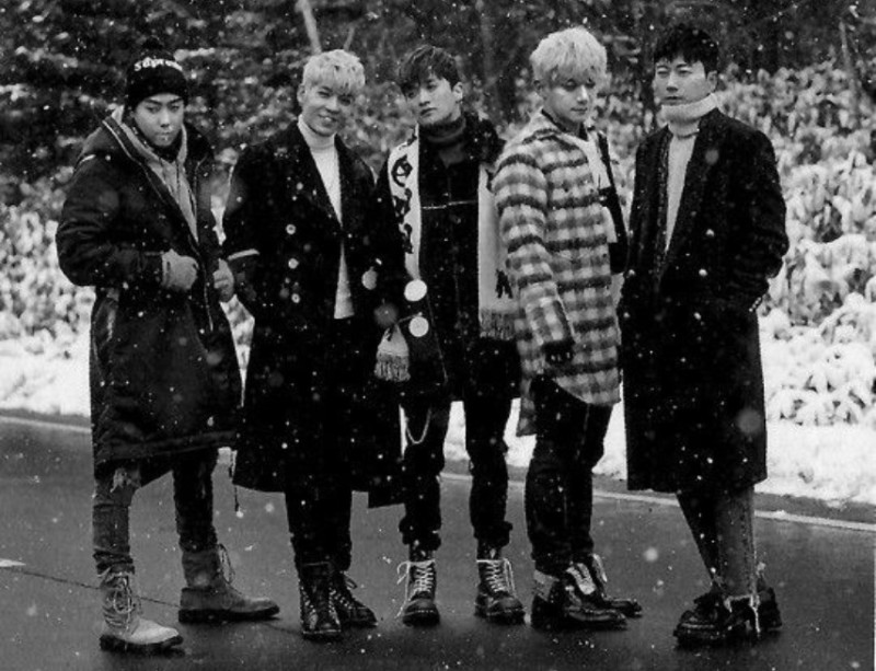 Bài hát Giáng sinh đáng yêu Couple - Sechskies