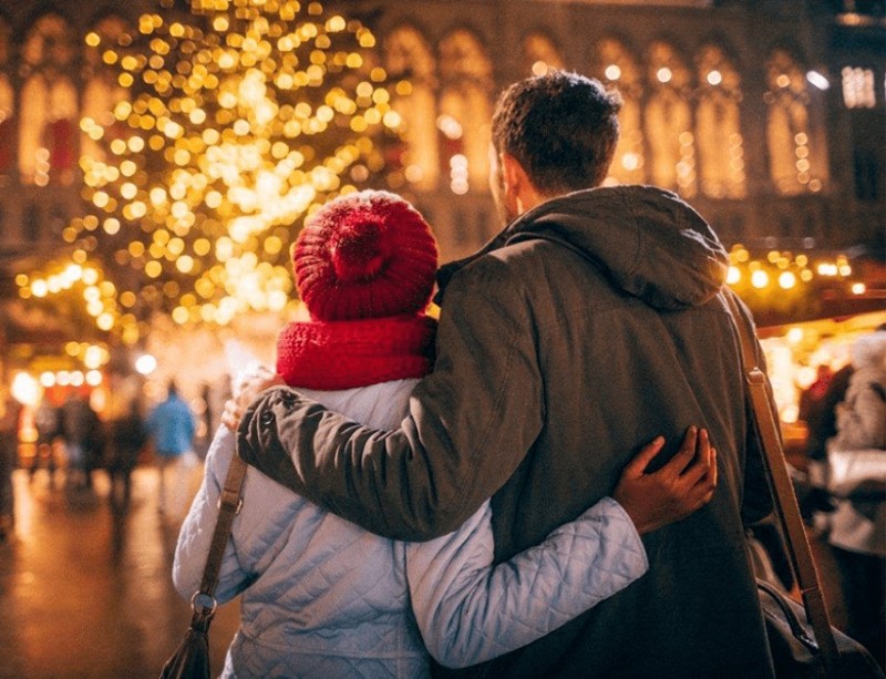 Cặp đôi trong ngày lễ Noel
