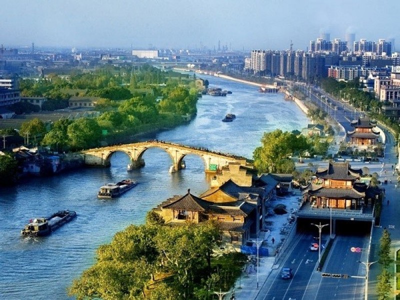 Lý vận hà đi qua Hàng Châu và góp phần tăng thêm vẻ đẹp cho thành phố này