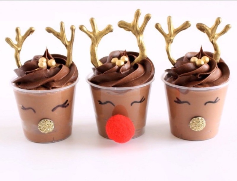 Bánh mousse socola tuần lộc mềm mịn