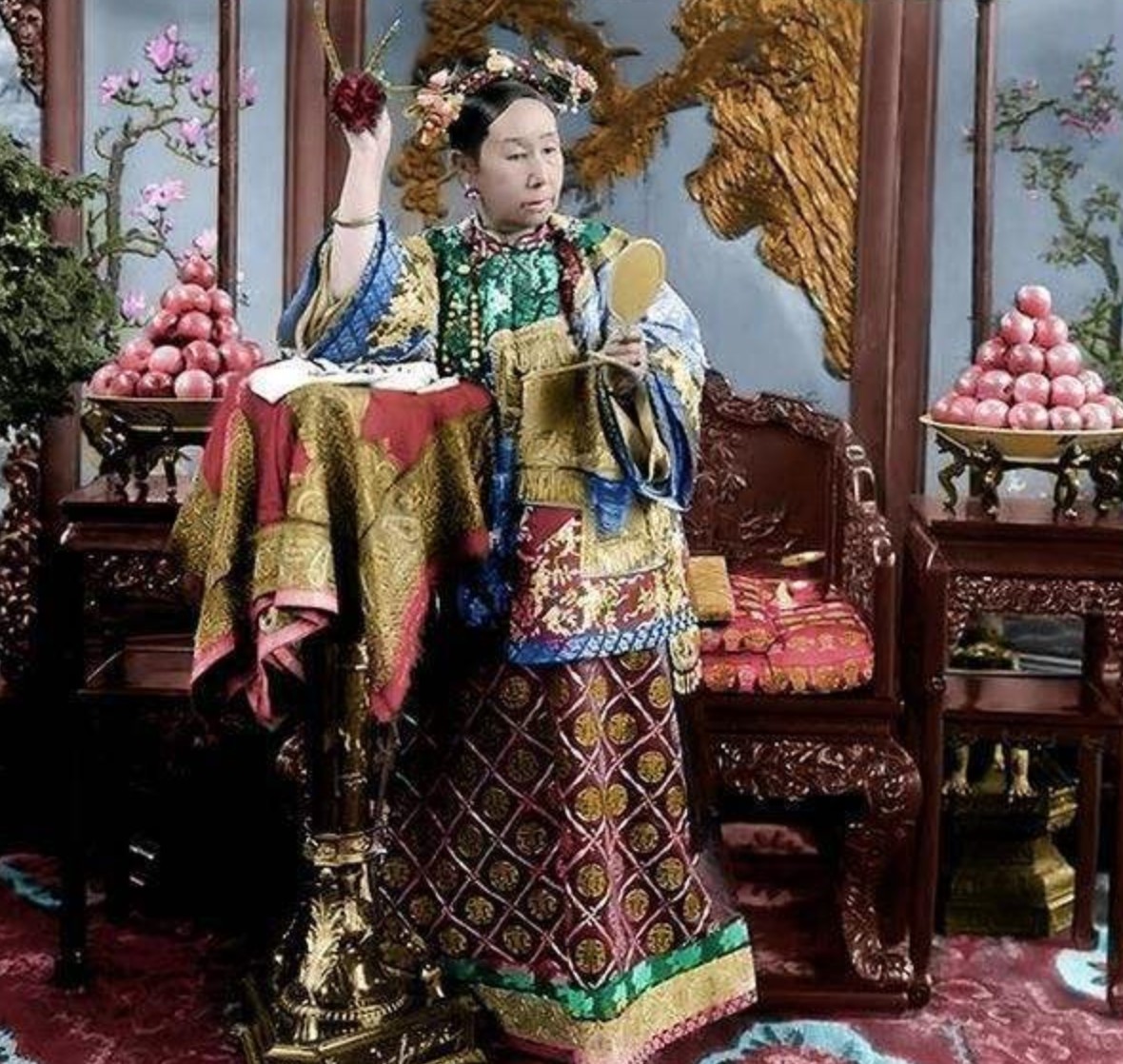 4 Thói Quen Của Từ Hi Thái Hậu Khiến Người Hầu Khiếp Sợ
