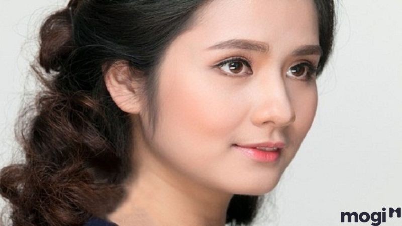 Đường tình duyên người có mắt tam bạch trắc trở