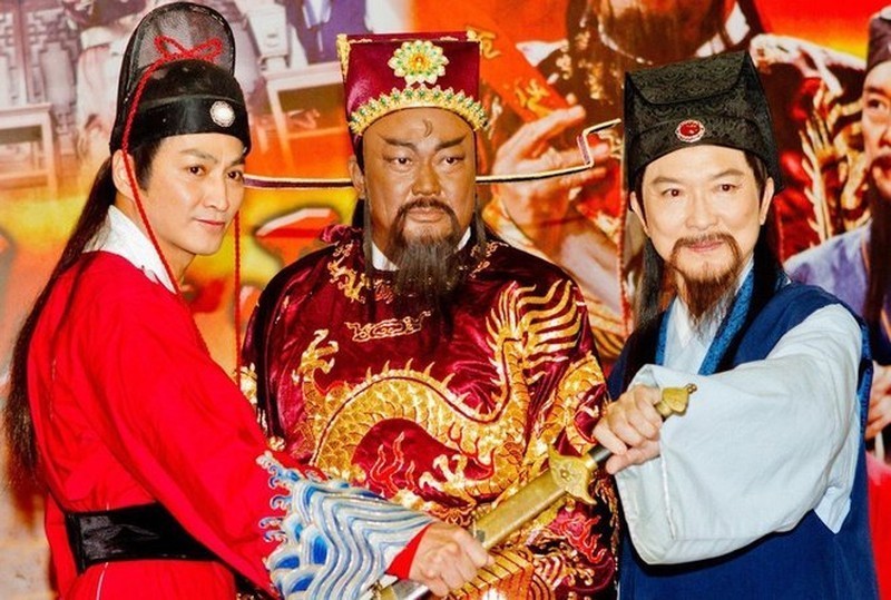 Su that ve Bao Cong it nguoi biet: Mat khong he den-Hinh-3