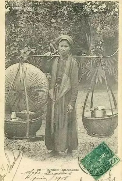 Tìm Hiểu Về Các Loại Áo Tứ Thân Xưa Và Nay