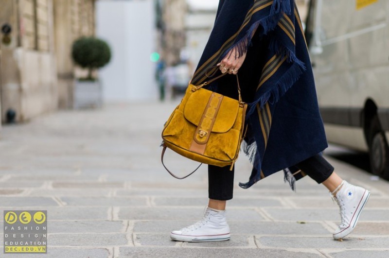 Những đôi giày converse làm bằng vải canvas