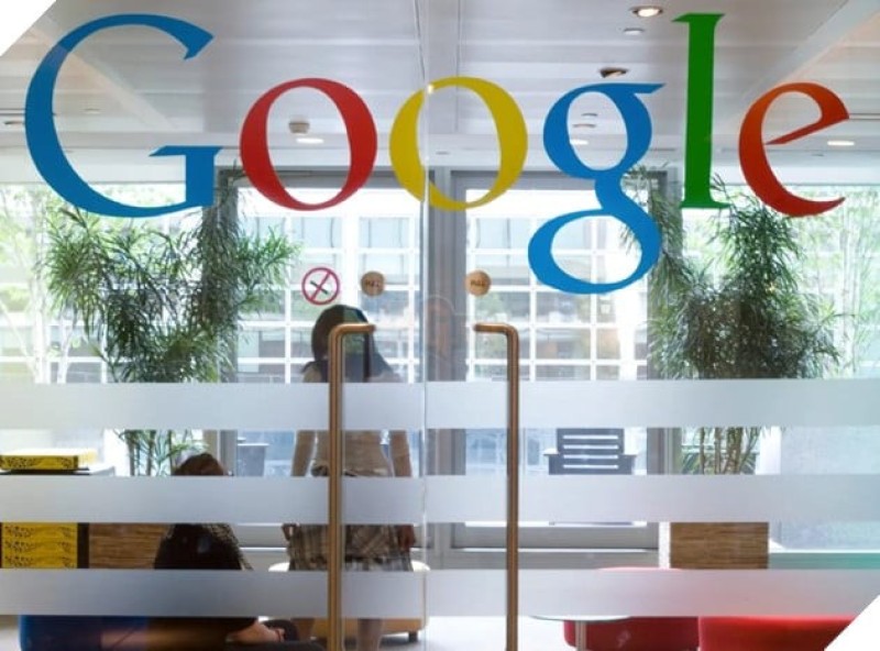 Lo sợ mất vị thế, Google tăng tốc phát triển chatbot mới, đối đầu trực tiếp với ChatGPT